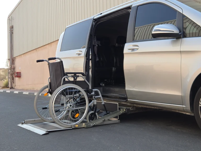 Wheelchair cassette lift