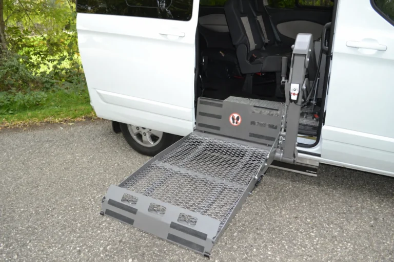 Single Arm wheelchair Lift